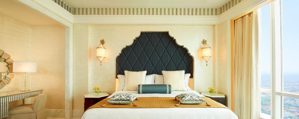 Hotel Deal