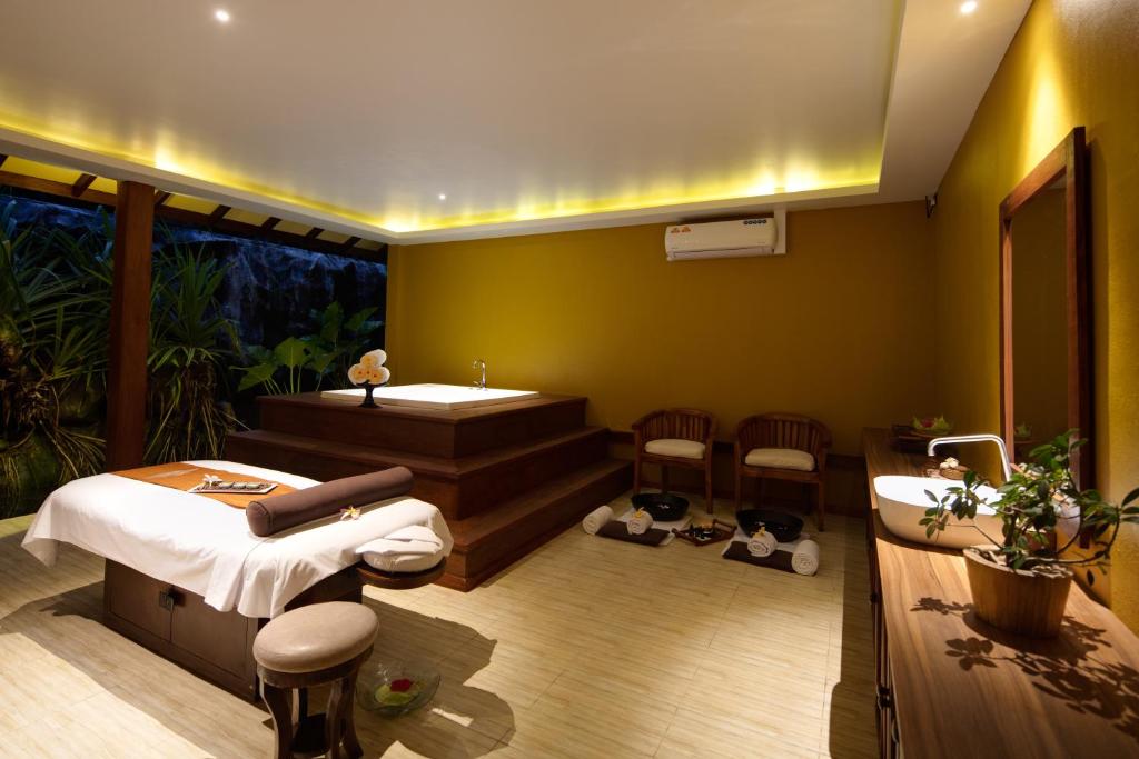 Hotel Deal