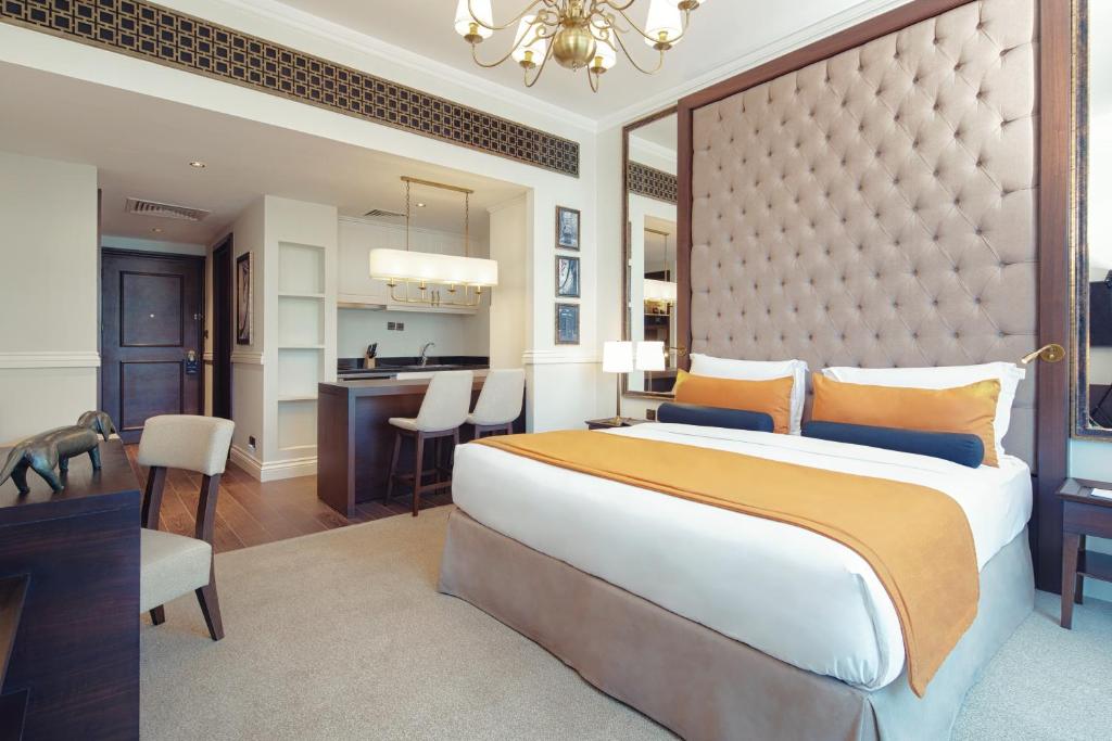 Hotel Deal