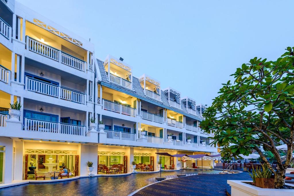 Hotel Deal
