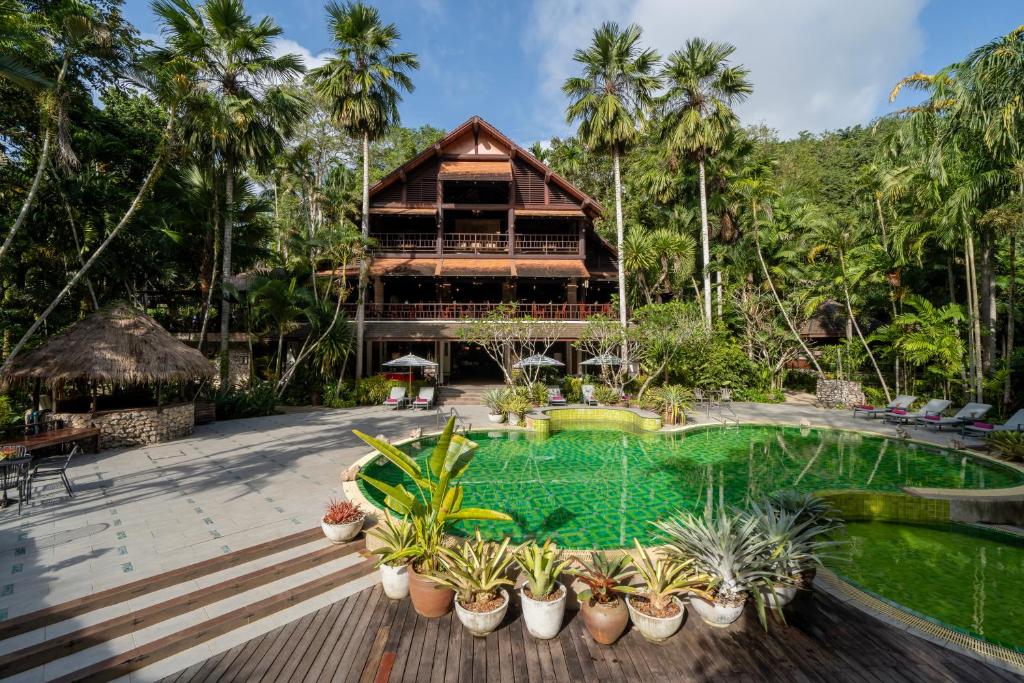 Hotel Deal